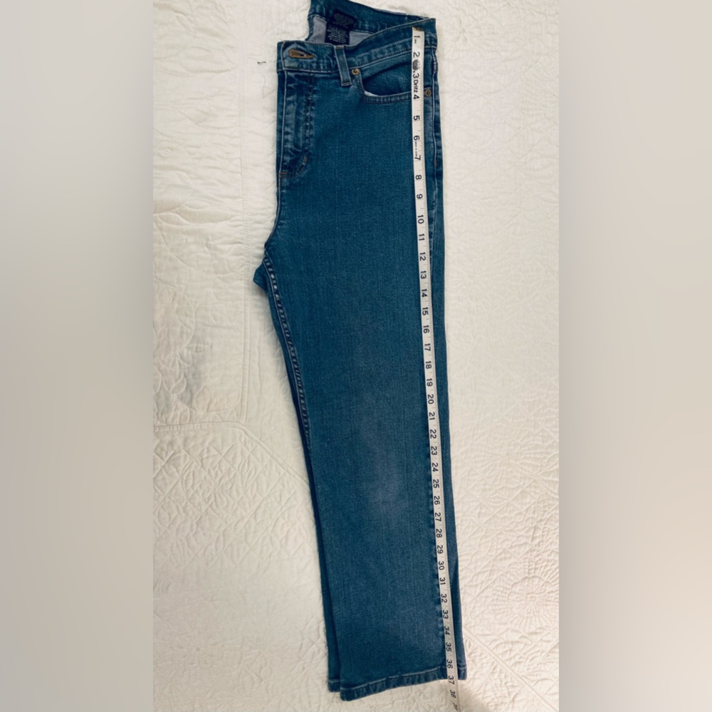 Great Condition Liz Claiborne Hepburn Jeans Petite 10